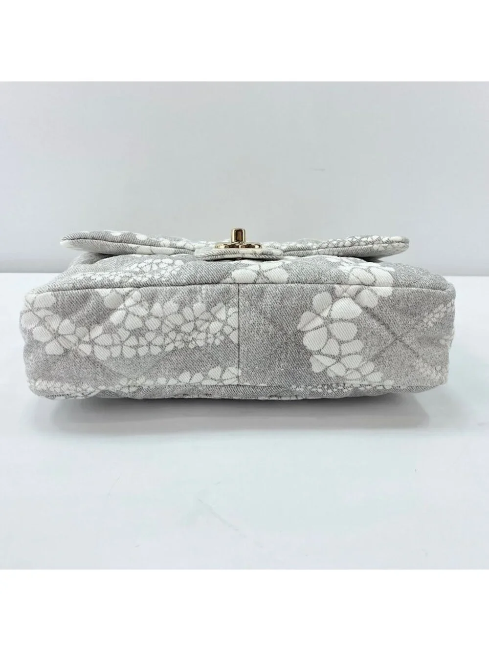 Chanel Shoulder Bag Cocobi Chi 23